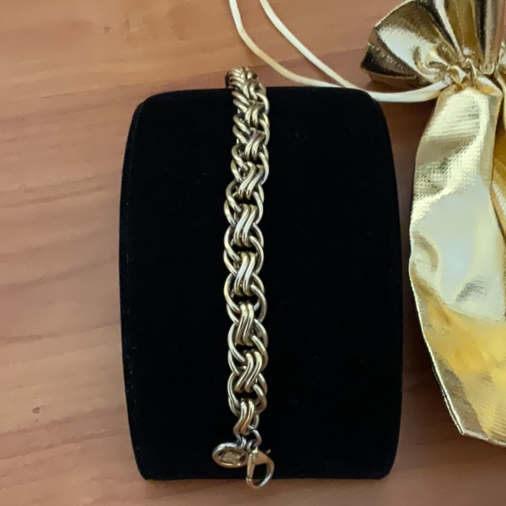 Givenchy Gold-Tined Ripe Bracelet πππ - Picture 4 of 11
